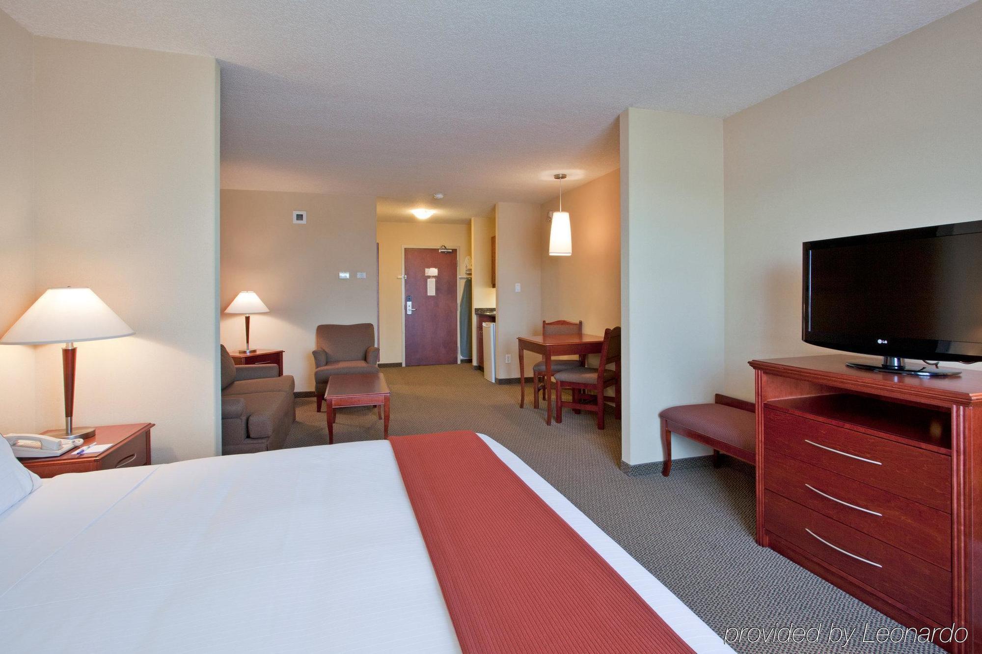 Holiday Inn Express Hotel & Suites Sherwood Park-Edmonton Area By Ihg Exteriör bild