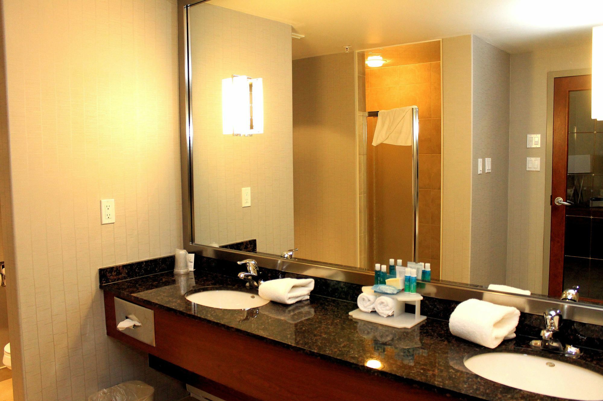 Holiday Inn Express Hotel & Suites Sherwood Park-Edmonton Area By Ihg Exteriör bild
